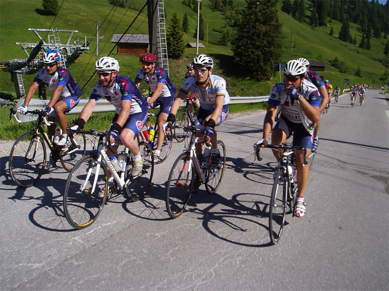 gal/2010/07 - Sella Ronda Bike Day 2010/05 - SellaRonda_Bike_Day/02_sul Passo Campolongo/13P6270157-01.jpg